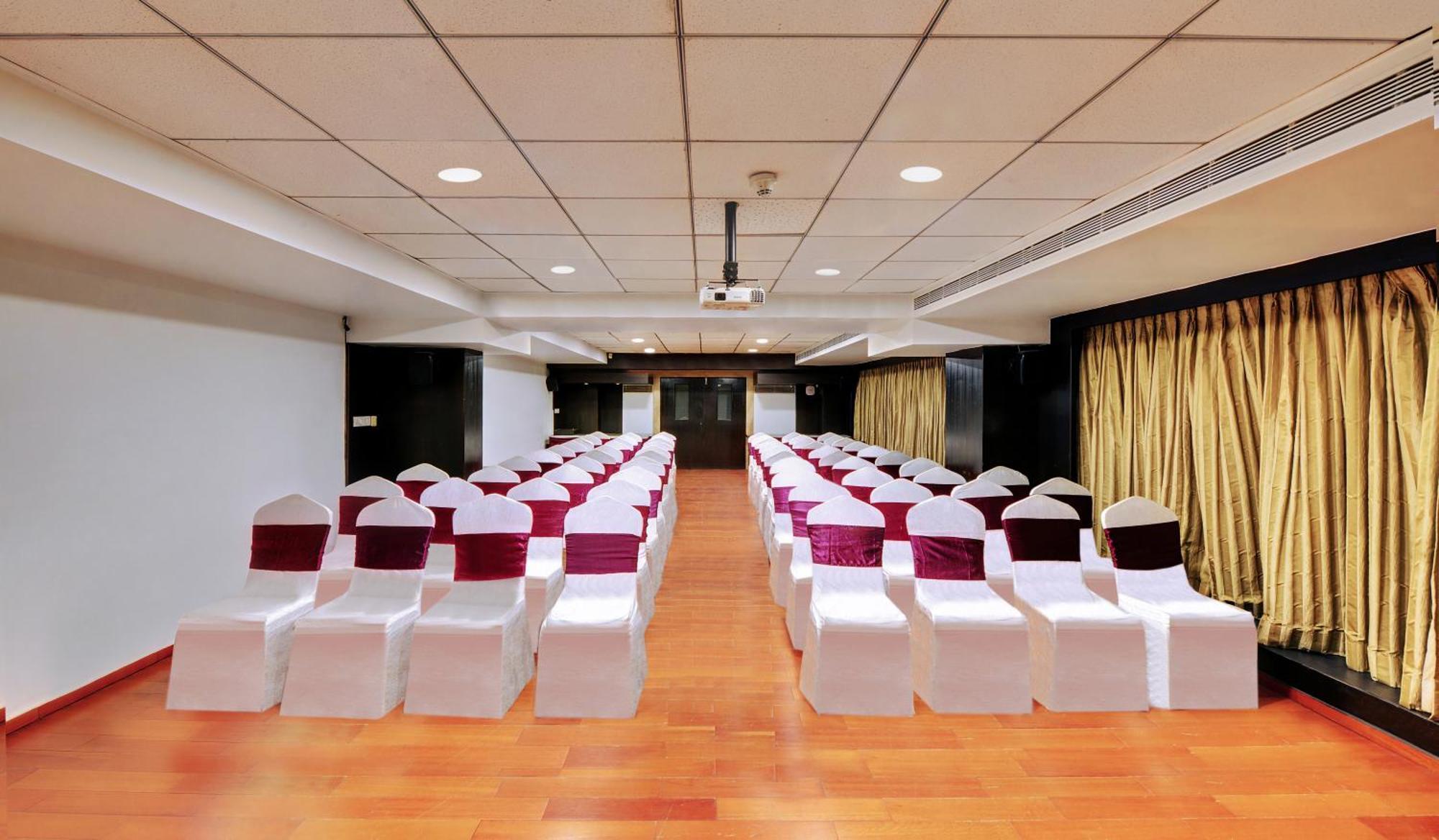 Iris The Business Hotel Bengaluru Zewnętrze zdjęcie