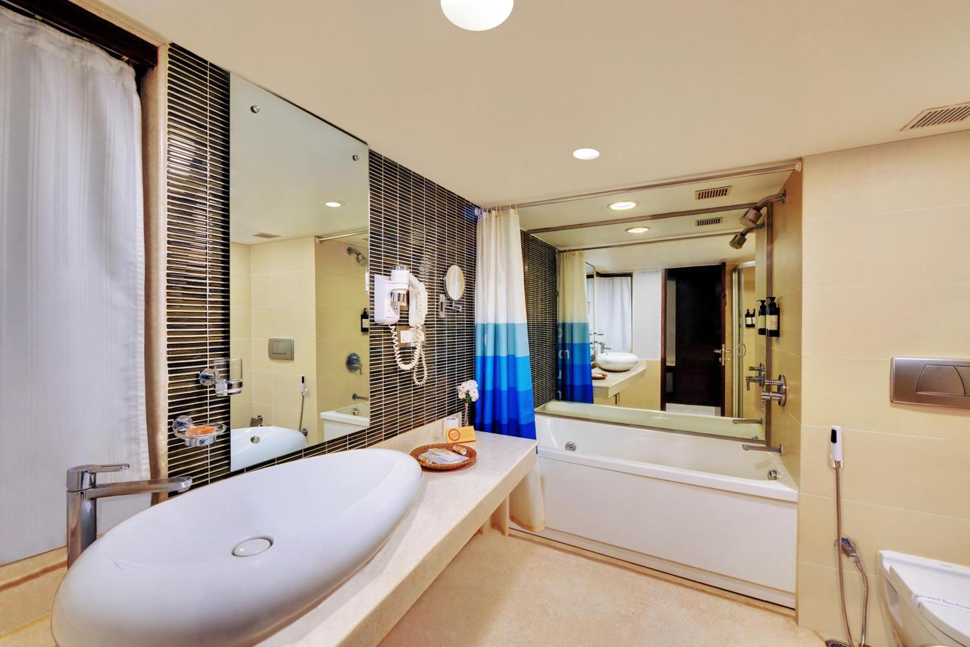 Iris The Business Hotel Bengaluru Zewnętrze zdjęcie