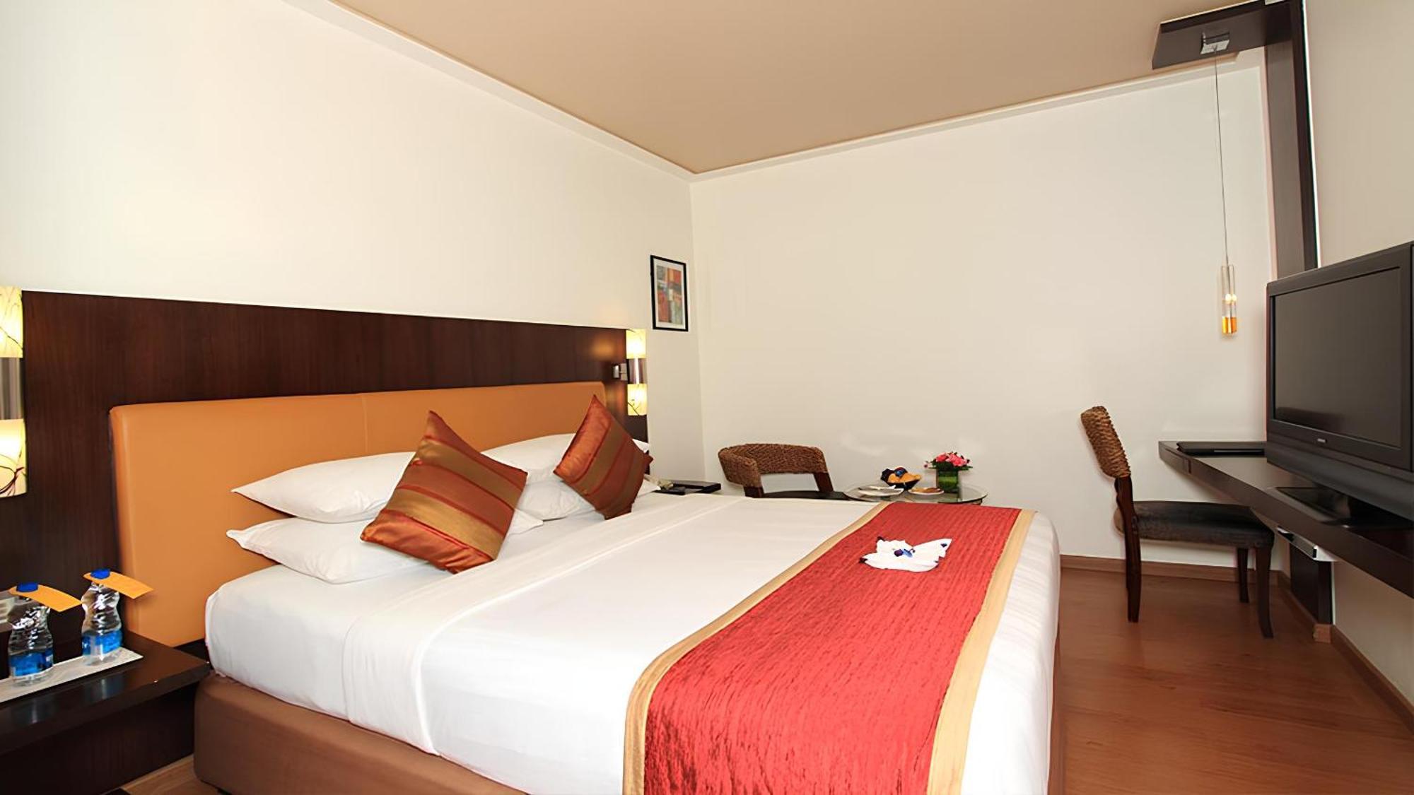 Iris The Business Hotel Bengaluru Zewnętrze zdjęcie